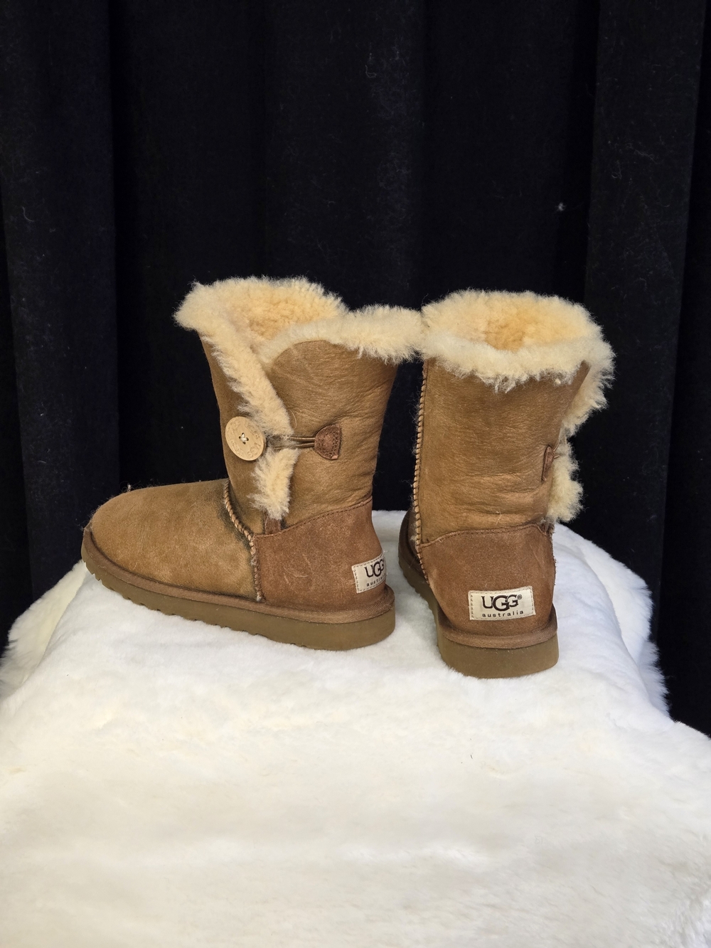 UGG Bailey Button Boots Size W6 Washed Great Condition